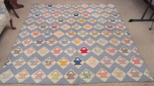 Vintage Hand Stitched "Basket" Pattern Quilt