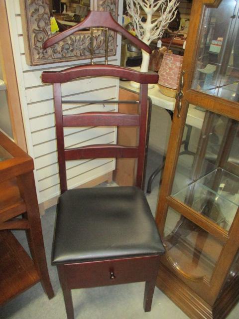 Butler/Gentlemen's Chair with Drawer