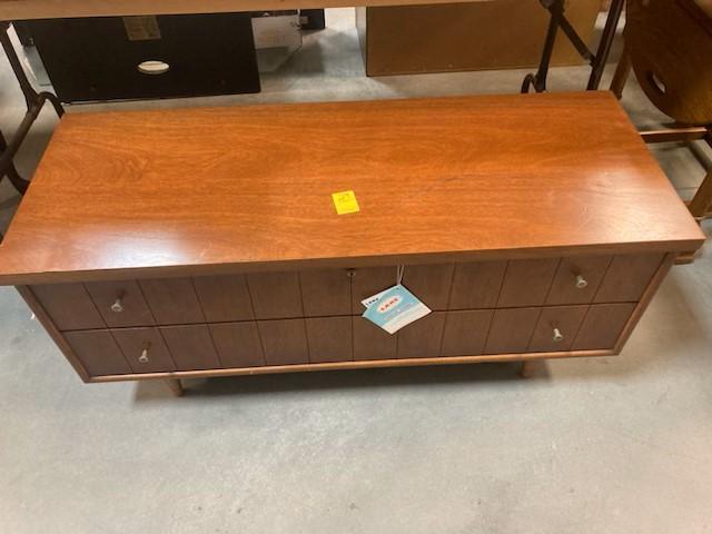 Lane Cedar Chest (no key)