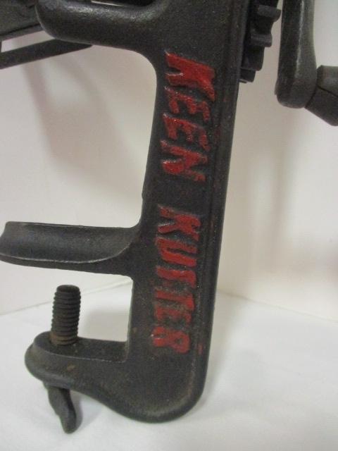 Vintage E.C. Simmons Keen Kutter Fruit Peeler