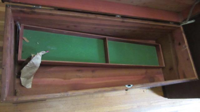 Vintage Waterfall Edge Lane Cedar Lined Chest