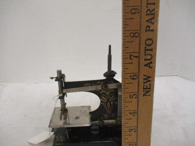 German Miniature Sewing Machine