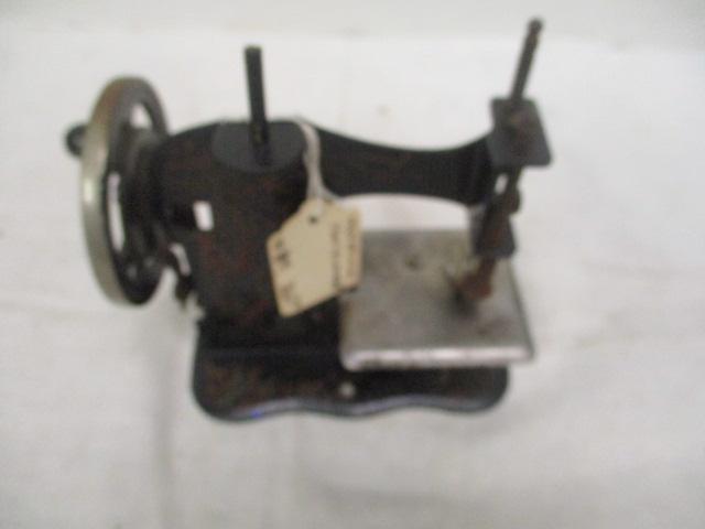 Miniature Sewing Machine