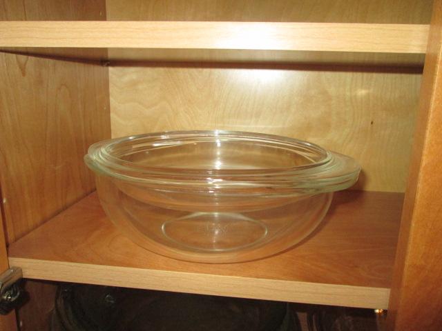 Grouping of Pyrex, Fire King and Anchor Hocking Bowls and Bakeware