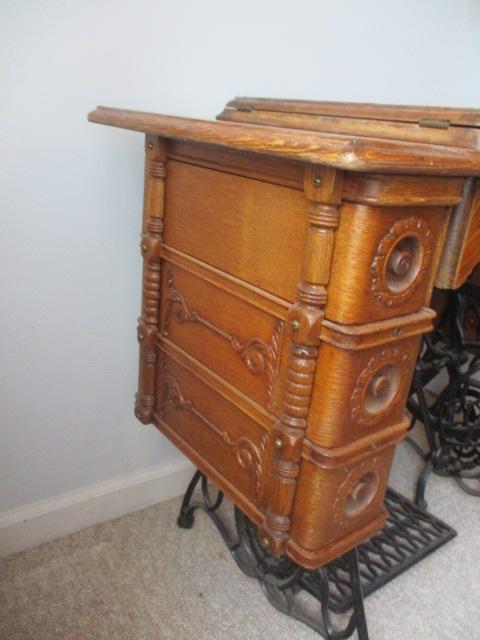 Antique Singer Treadle Sewing Machine in Tiger Oak Cabinet