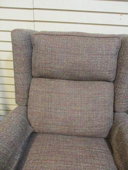 King Hickory Manual Recliner w/tweed upholstery