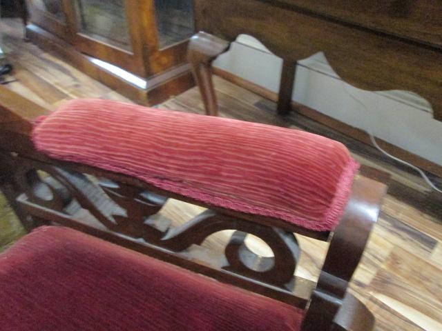 Antique Victorian Walnut Parlor Arm Chair
