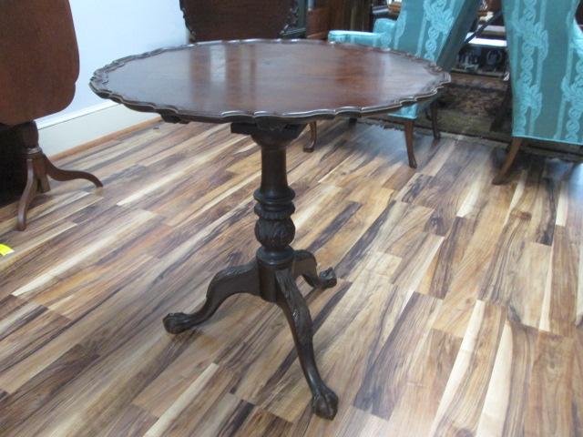 Mahogany Pie-Crust Tilt Top Table with Carved Ball and Claw Feet