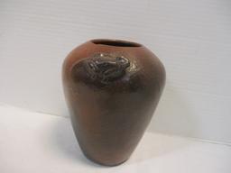 Stoneware Vase with Applied Gecko