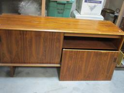 Danish Modern Midcentury Mummenthaler & Meier Sliding Door Credenza