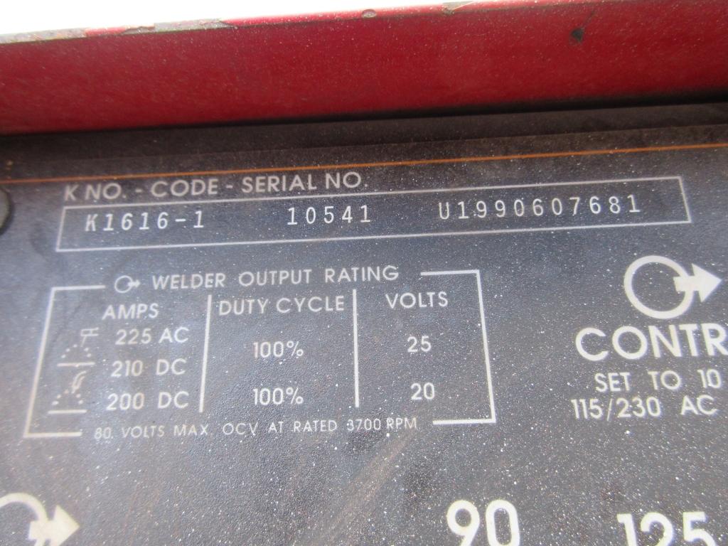 Lincoln Electric Ranger 8 Welder,