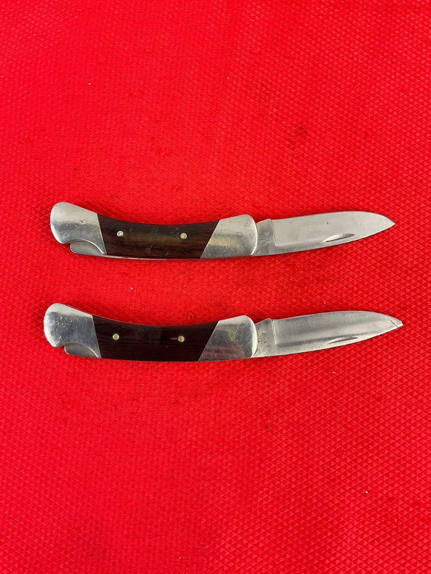 2 pcs Vintage Buck 2.5" Steel Folding Blade Pocket Knives Model 500 Duke w/ Original Sheathes. See