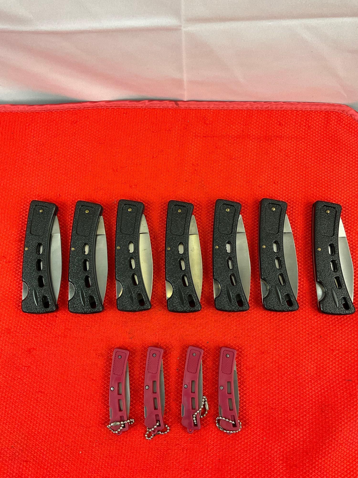 11 pcs Modern Steel Folding Blade Pocket Hunting Knives. Unknown Makers, Unknown Models. See pics.