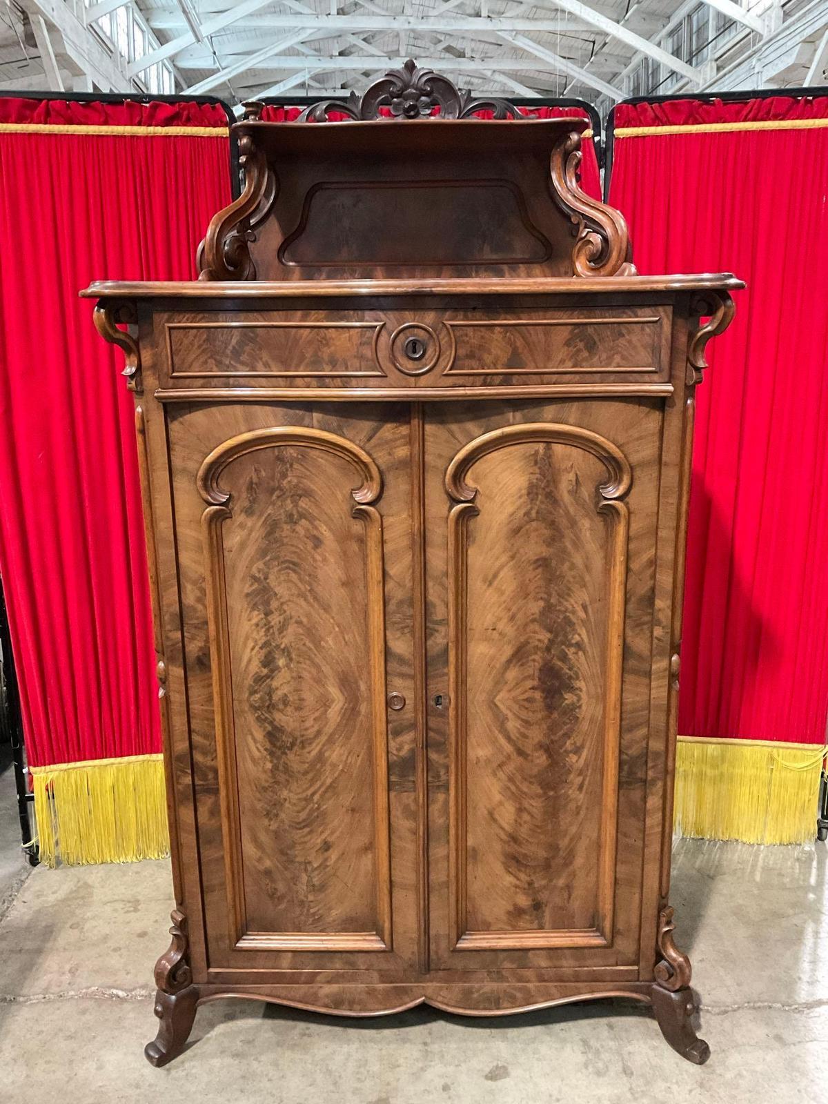 Antique Tiger Oak Wardrobe w/ Ornate Floral Carvings, 3 Shelves & Beautiful Grain. See pics.