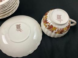 Vintage Copeland Spode China, Madeira Pattern S.3187, approx 74 piece set