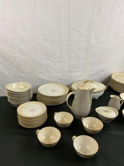 52 pcs Vintage Dorian Syracuse China Porcelain Dinner Service for 8 & 1 Rosenthal Casserole Dish.