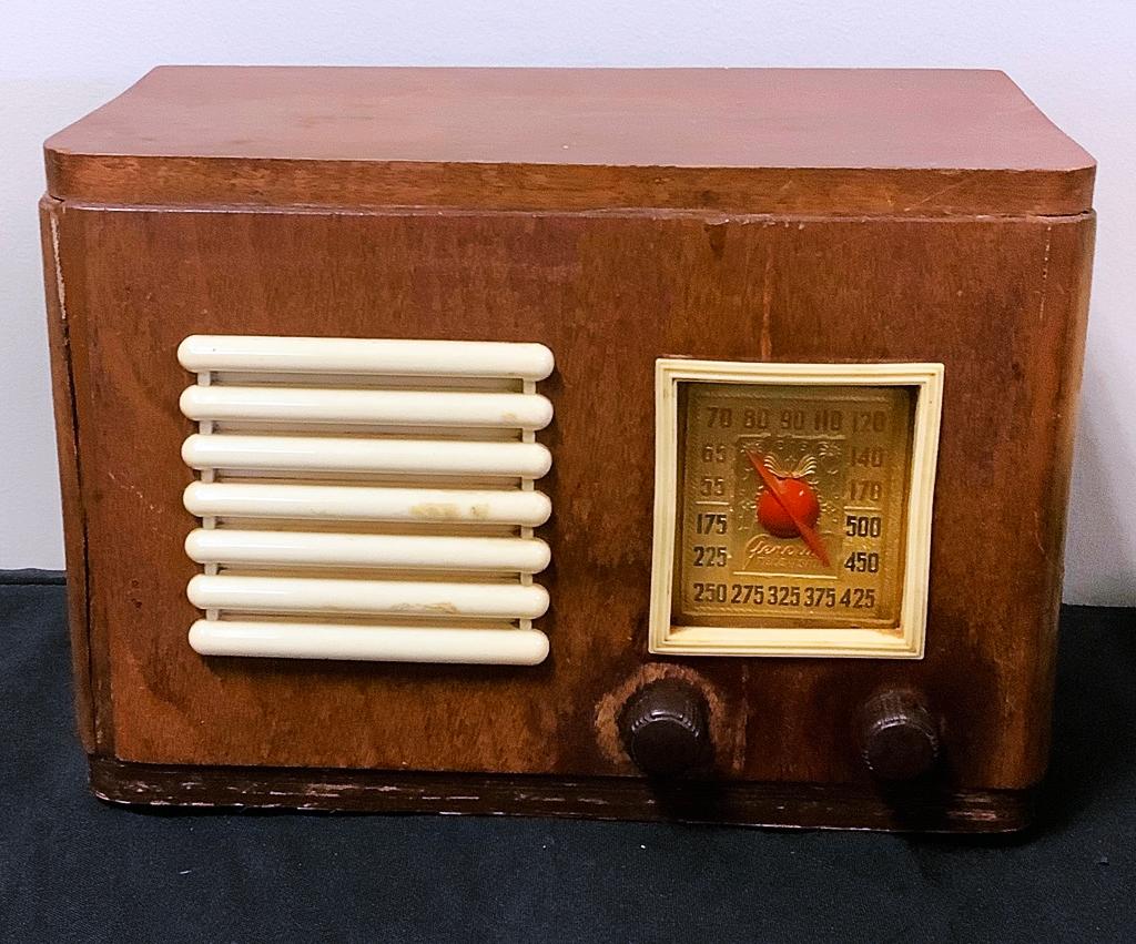 General Television 1932 Radio - Wooden Case, Model 19A5, 10½"x6"x7½", No Co