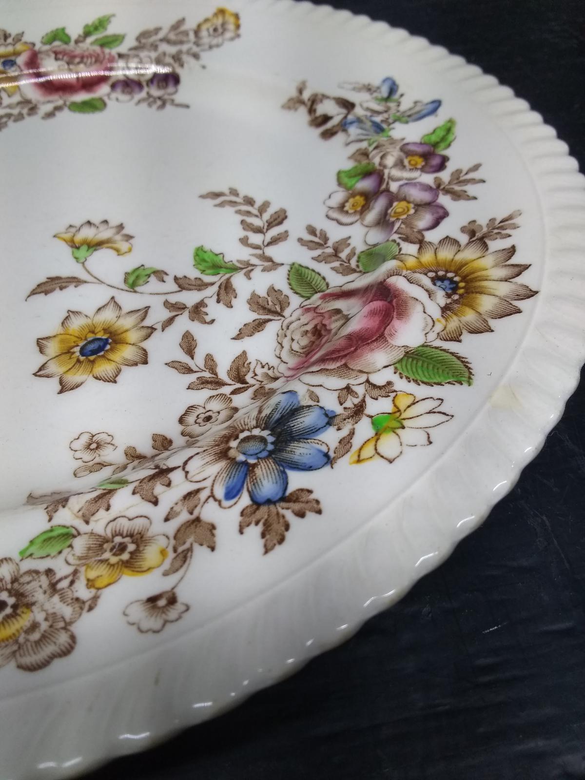Vintage Johnson Bros Windsor Ware "The Marquis" Dinner Plate
