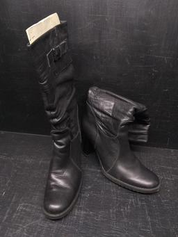 Pair Ladies Aldo Black Leather Boots Size 97