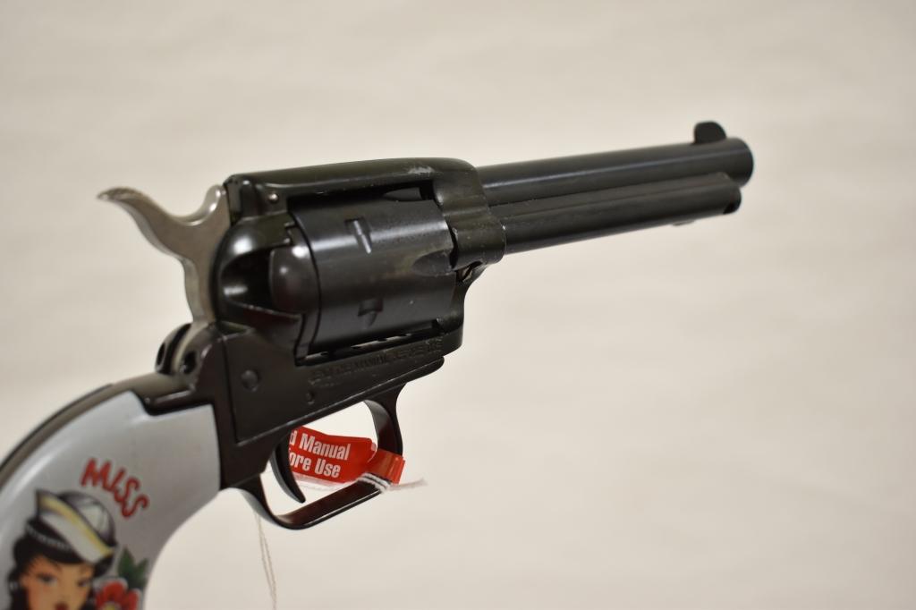 Gun. Heritage Rough Rider .22 LR Revolver