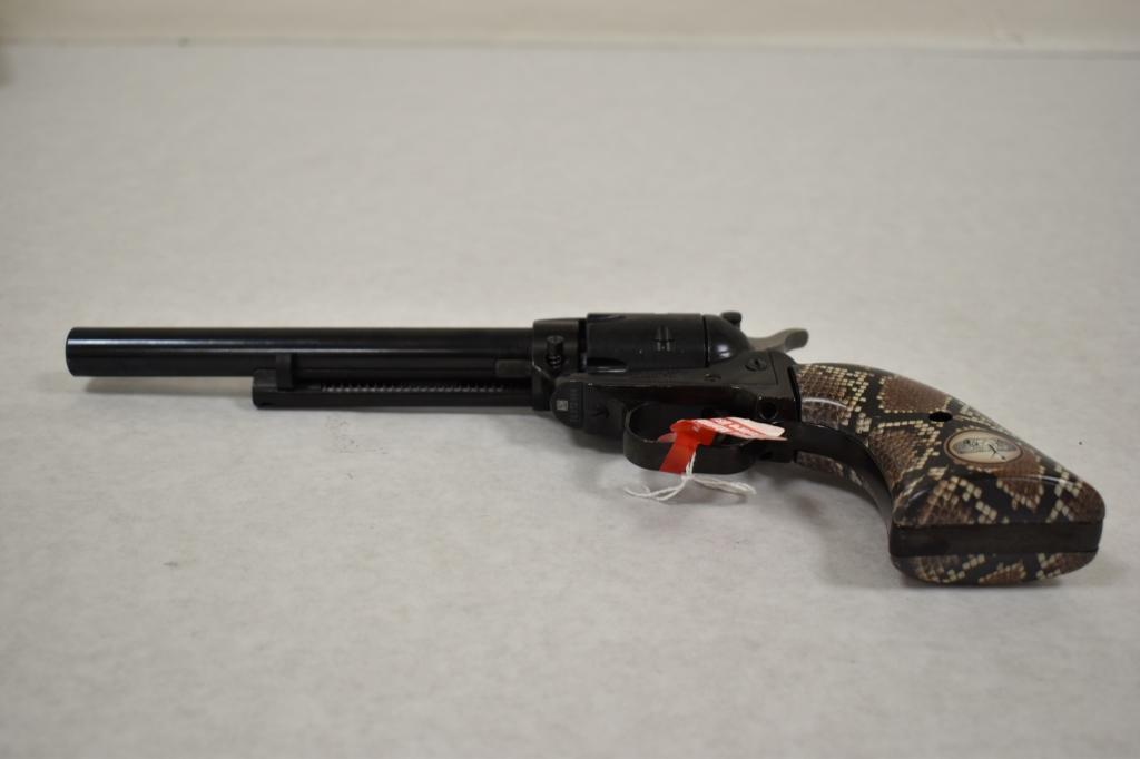 Gun. Heritage Rough Rider .22 LR Revolver