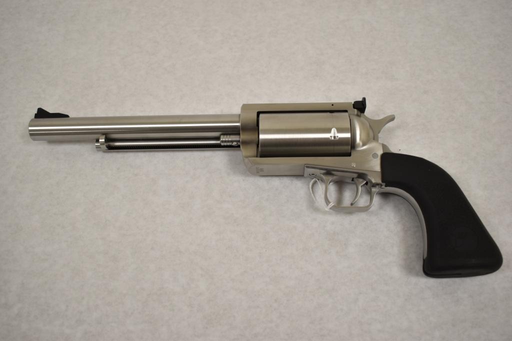 Gun. Magnum Research SS BFR 45 70 cal  Revolver