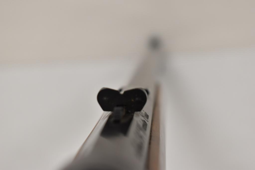 Gun. Winchester Model 94 Classic . 30-30 Rifle