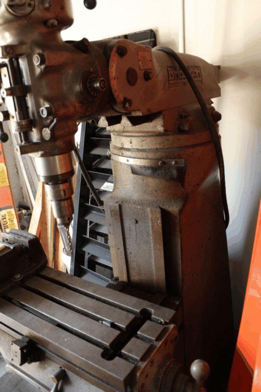 Bridge Port Milling Machine