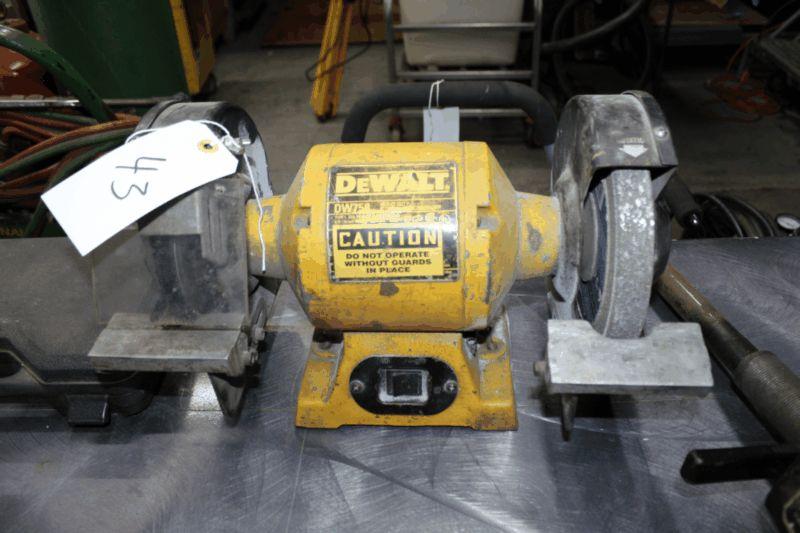 DeWalt DW758 Heavy Duty 8" Bench Grinder