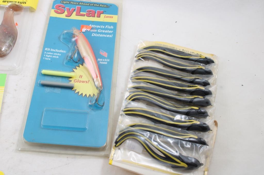 Fishing Lures & Tackle Trylon Flies in Wooden Box