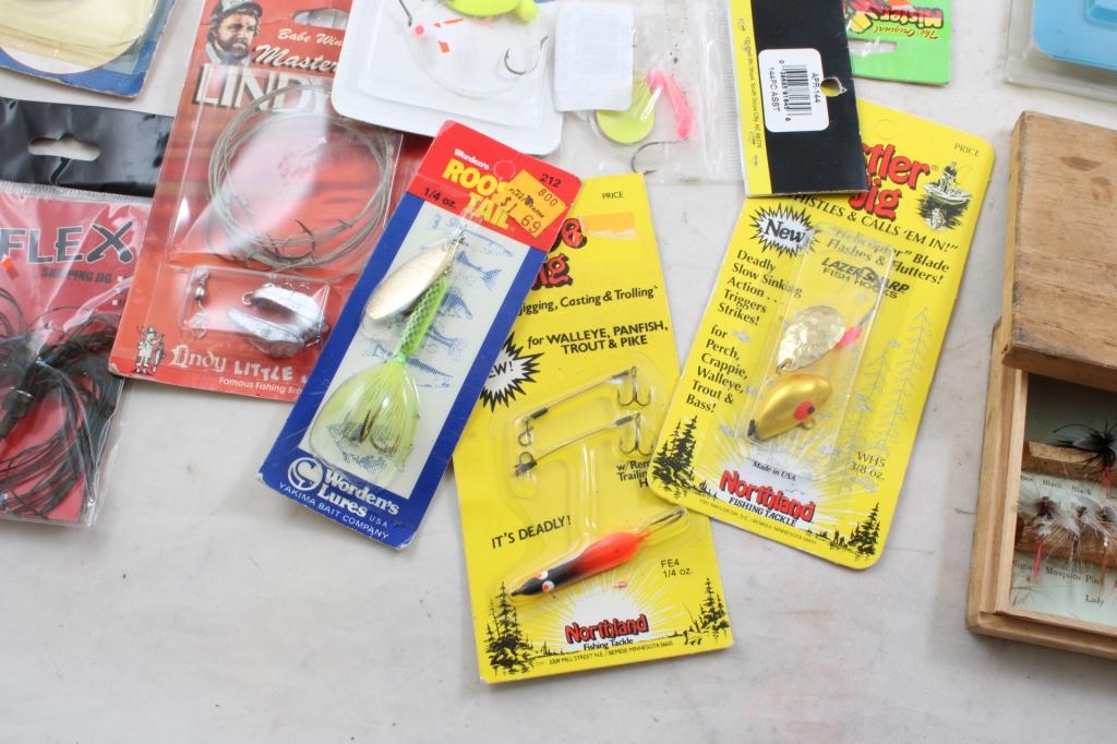 Fishing Lures & Tackle Trylon Flies in Wooden Box