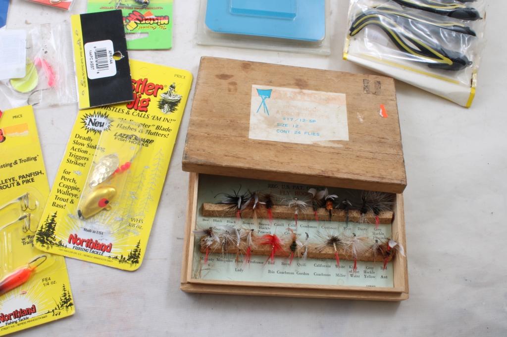 Fishing Lures & Tackle Trylon Flies in Wooden Box