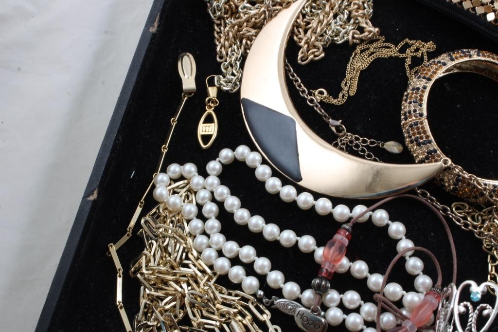 Jewelry & Evening Bag Lot