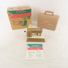 Singer Sew Handy model 40K with box