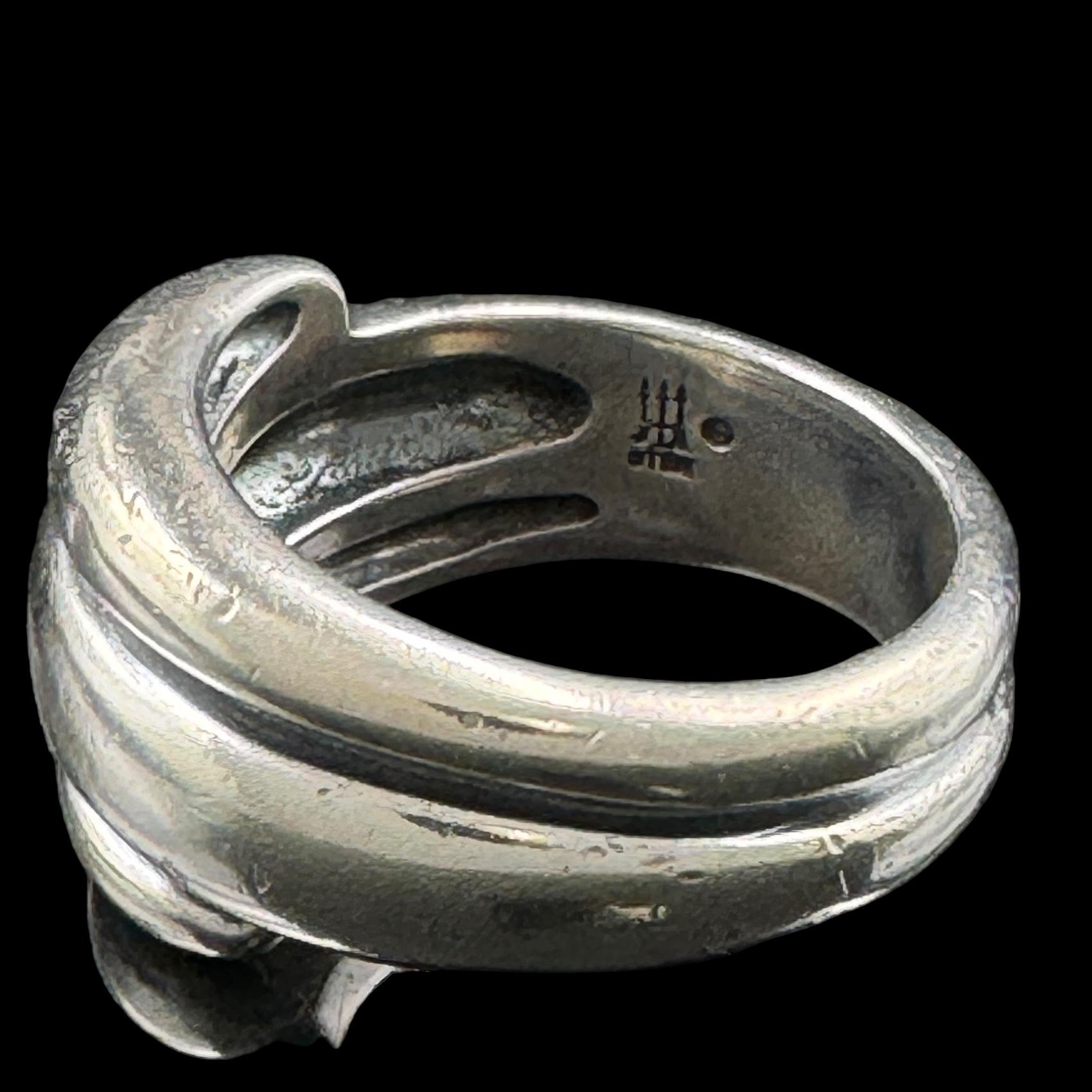 Retired estate James Avery sterling silver ribbed dome ring