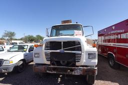 1988 Ford L 8000