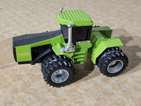 Ertl Steiger Panther CP-1400 4WD Tractor