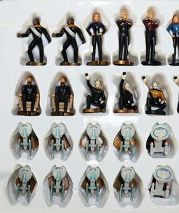 Star Trek The Next Generation Chess Set