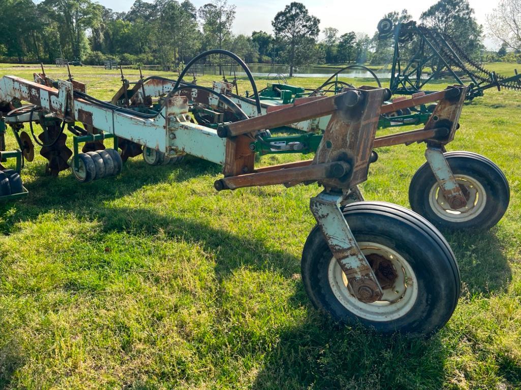 KMC No-Till with Lift Assist Wheels