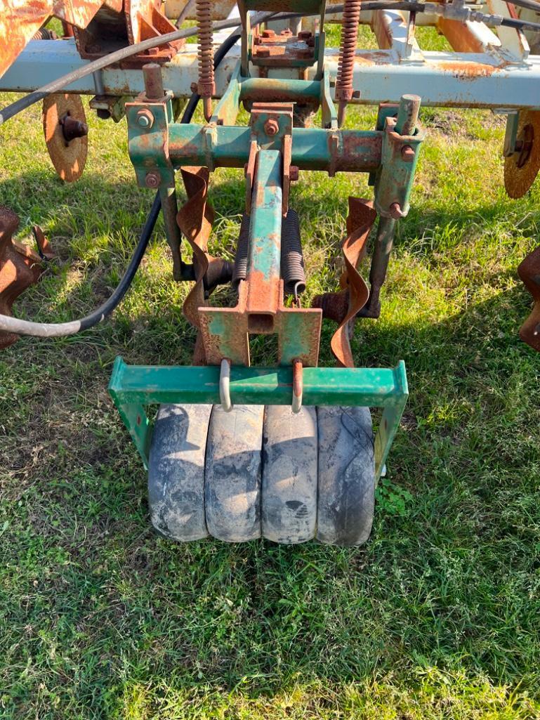 KMC No-Till with Lift Assist Wheels