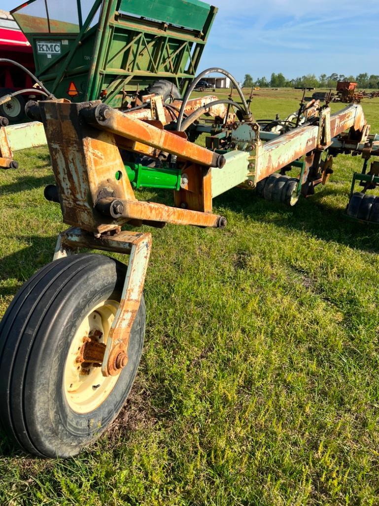 KMC No-Till with Lift Assist Wheels