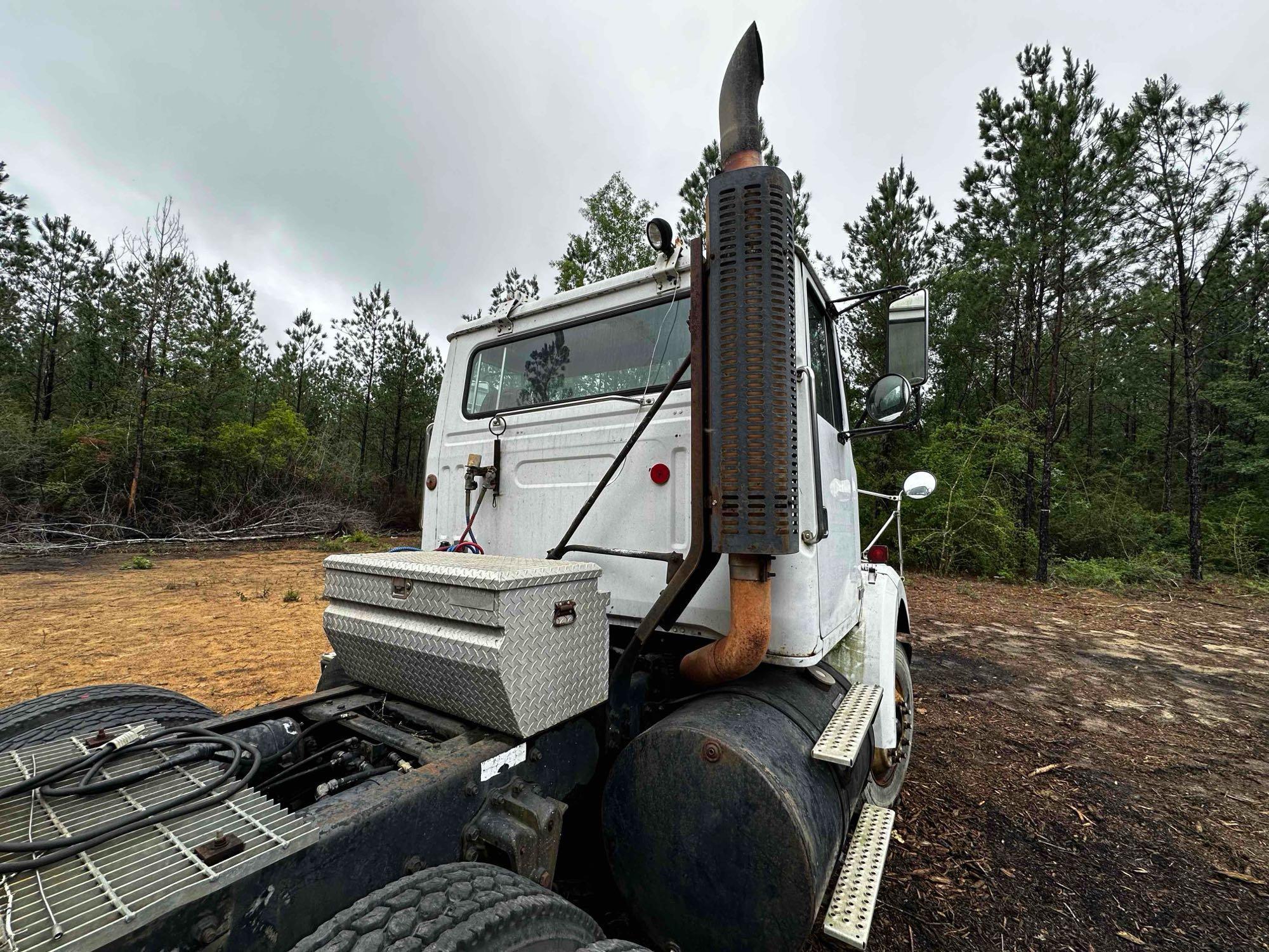 1988 Volvo GM Truck Tractor