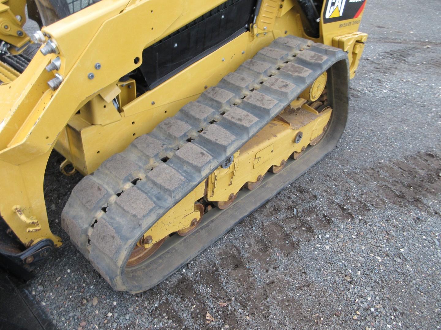 2017 Caterpillar 299D2 Track Skid Steer