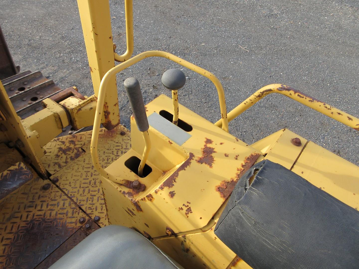 1985 Caterpillar D3B Crawler Dozer