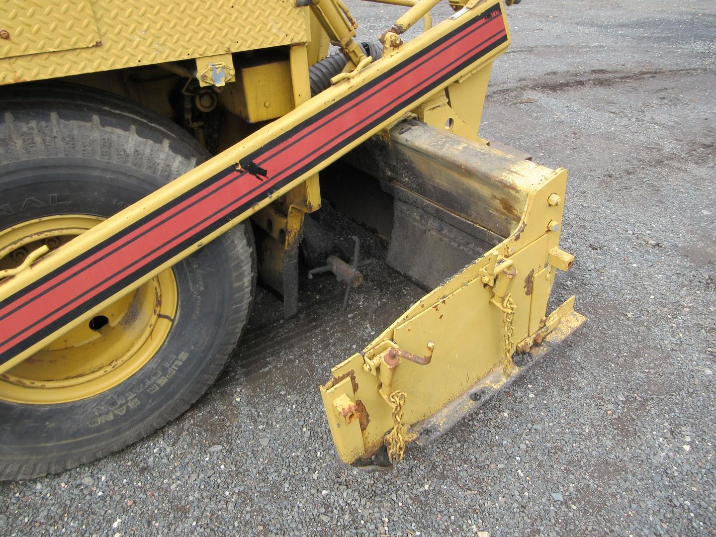 1983 Blaw-Knox PF-115 Asphalt Paver