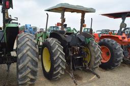 JD 5200 2WD CANOPY W/ LDR AND BUCKET