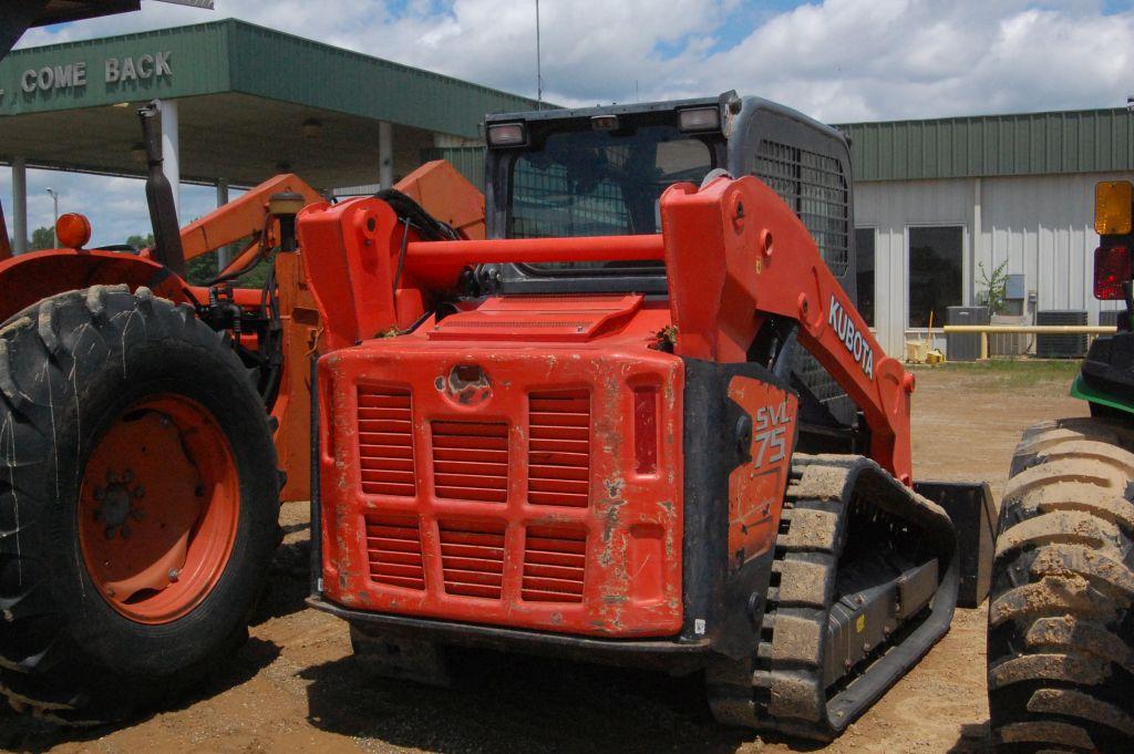 KUBOTA SVL 75-2 RUBBER TRACK SKID STEER