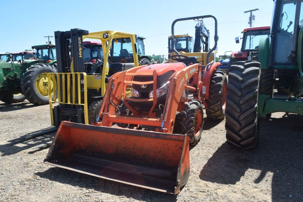 KUBOTA L3940 4WD ROPS W/ LDR AND BUCKET