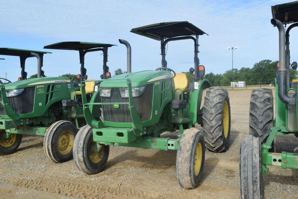 JD 5055E 2WD CANOPY