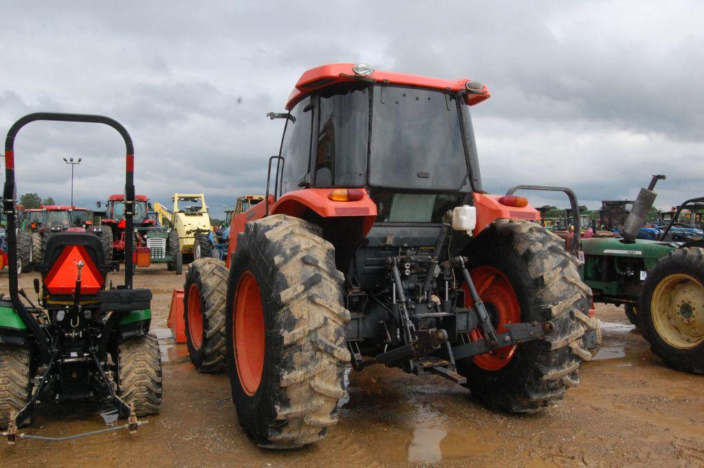 KUBOTA M9540 C/A 4WD W/ LDR BUCKET 24HRS (WE DO NOT GUARANTEE HOURS)